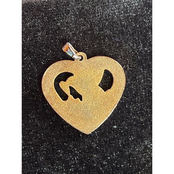 Heart Shaped Pendant With Enamel Hummingbird & Flower Design - Picture 5 of 6